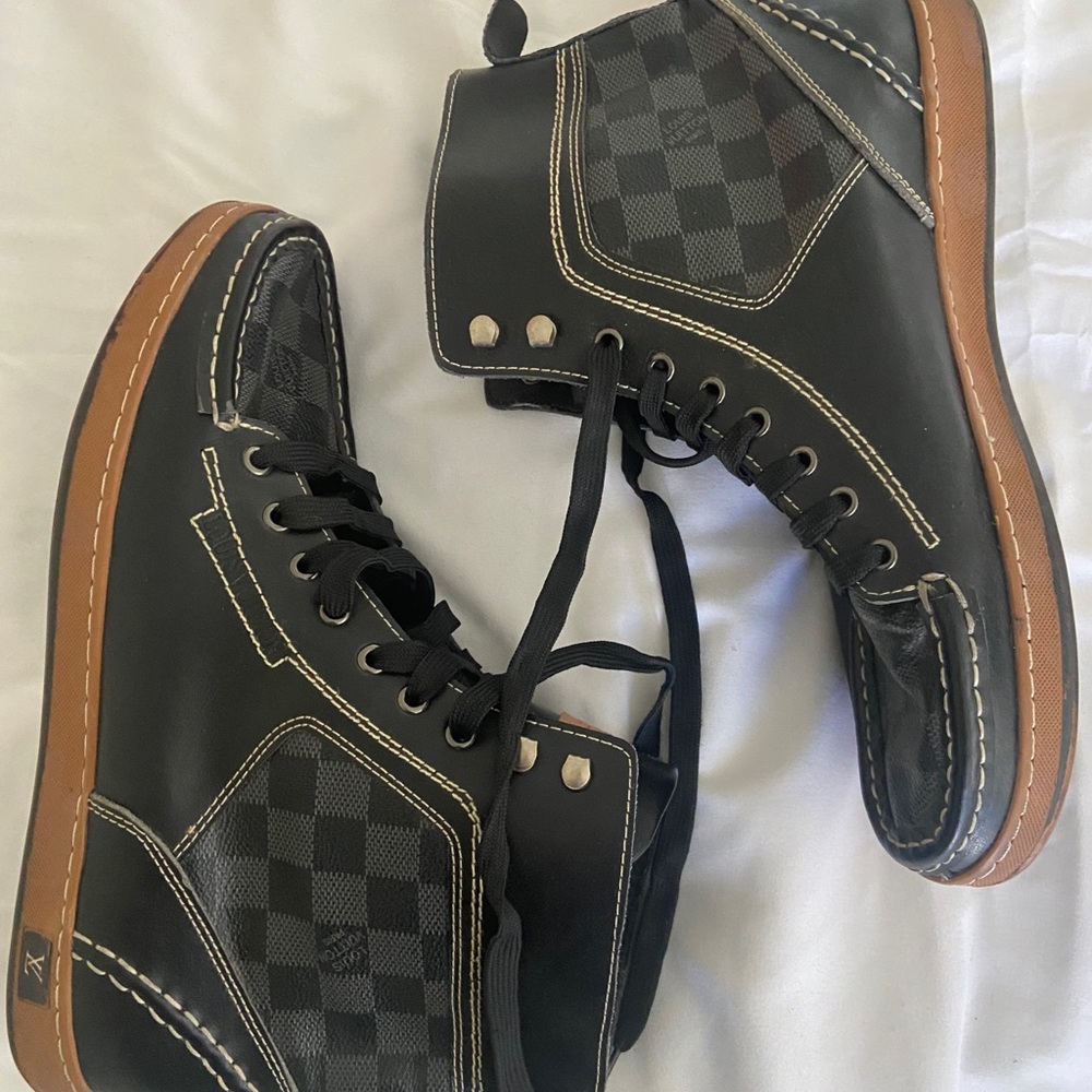 Men’s 46 / 12 monogram boots